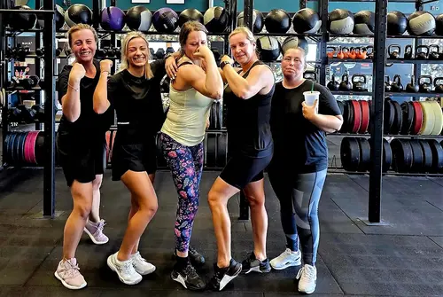 CrossFit Varberg - CrossFit Varberg – bli den bästa versionen av dig själv!Är du nöjd med vart du befinner dig just nu i din träning? Om inte, det behöver inte vara svårt att ändra på det. Vi finns här för att hjälpa dig nå dina mål, komma i form, må bättre och göra din träning rolig. Vi tror på dig även om du inte tror på dig!Här är de 15st mest sökta gymmen på GymKarta i Juli 2023Nordic Wellness Lindholmen på Lindholmsallén 20 i GöteborgSATS Gamlestaden på Gamlestadstorget 7 i GöteborgSTC Sävedalen - Göteborgsvägen 104 - GymKarta.seSTC munkebäck på Munkebäcks Allé 26 i GöteborgNordic Wellness Göteborg Kviberg Arena - GymKarta.seNordic Wellness Kungälv Kongahälla - GymKarta.seActic Lerum - Vattenpalatset på Häradsvägen 3 i Lerum&nbsp;Maximus Gym Brunnsbo på Folkvisegatan 15 i GöteborgSATS Hovås på Björklundabacken 2 i Hovås - GymKarta.seNordic Wellness Backaplan på Gustaf Dalénsgatan 13Fitness24Seven på Lergöksgatan 6 i Västra FrölundaSATS Askim (Sisjön stora) på Ekonomivägen 6 i AskimSTC på Ekenleden 10 i Kållered - GymKarta.seNordic Wellness Marklandsgatan - GymKarta.seNordic Wellness på Vasagatan 7 i GöteborgRestaurang Värö Pizza &amp; Kebab investerar i hälsagymkarta.seHär samlar vi de bästa Gymmet/Gymmen i Sverige, Göteborg, Stockholm, Uppsala och Borås med flera. En komplett lista med alla Gym!